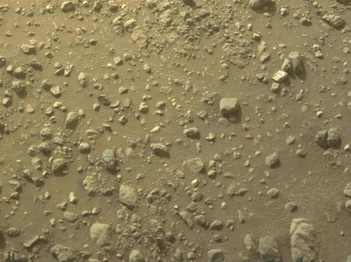 Foto de Marte da câmera FRONT_HAZCAM_LEFT_A