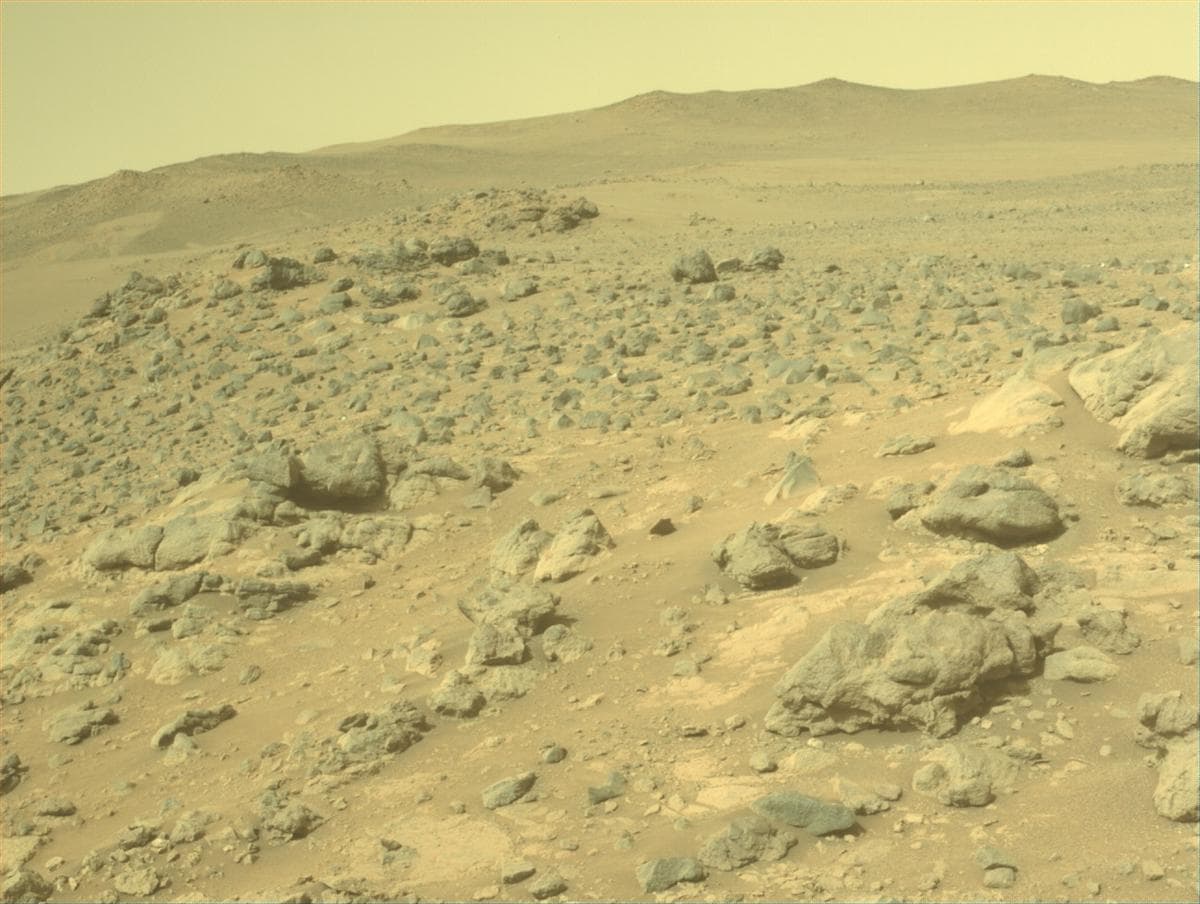 Foto de Marte da câmera FRONT_HAZCAM_LEFT_A