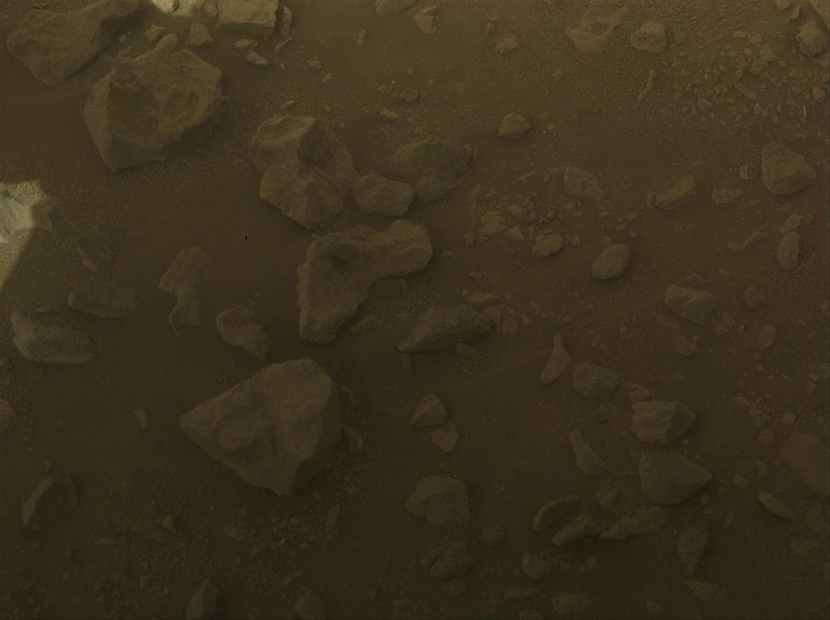 Foto de Marte da câmera FRONT_HAZCAM_LEFT_A