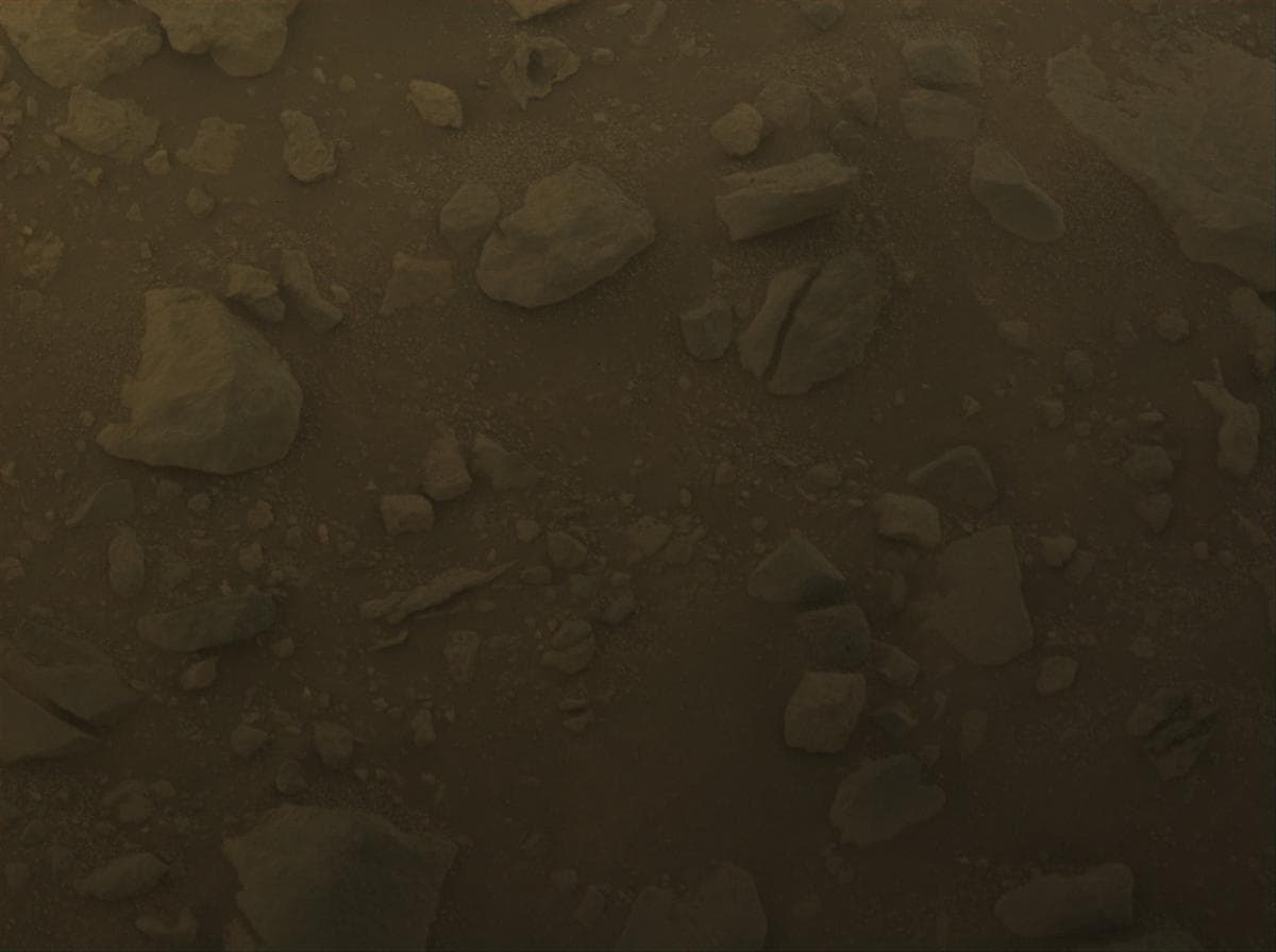 Foto de Marte da câmera FRONT_HAZCAM_LEFT_A