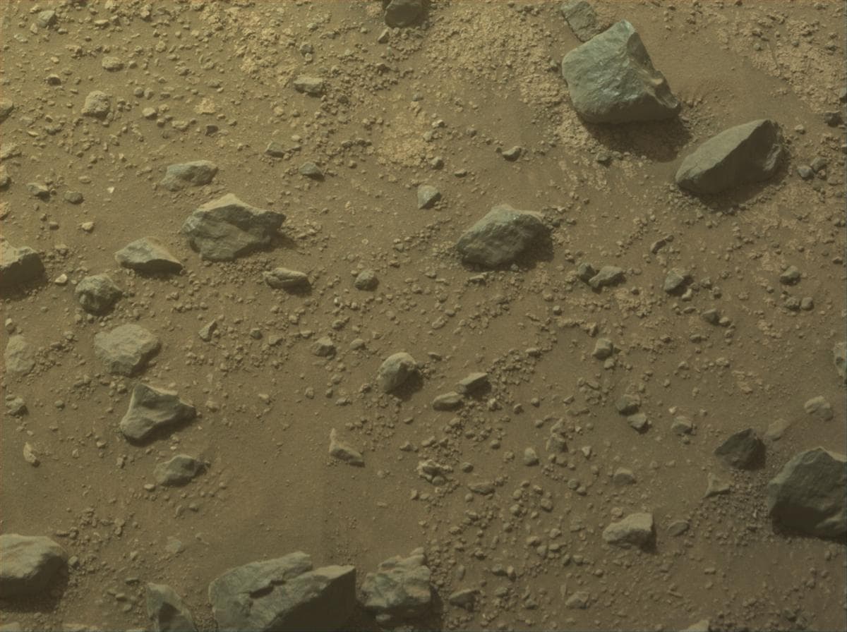 Foto de Marte da câmera FRONT_HAZCAM_LEFT_A
