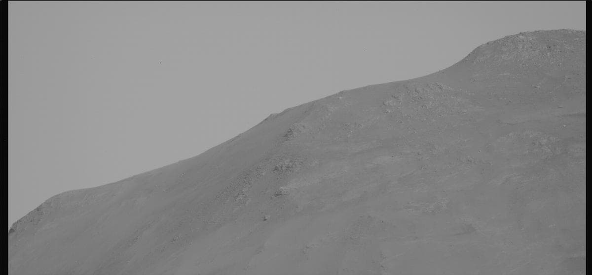 Foto de Marte da câmera MCZ_LEFT