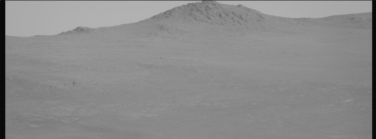 Foto de Marte da câmera MCZ_LEFT