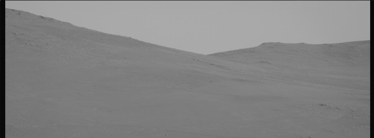 Foto de Marte da câmera MCZ_LEFT