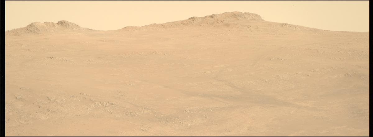 Foto de Marte da câmera MCZ_RIGHT