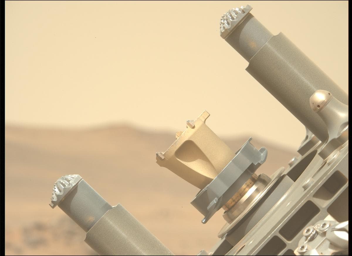 Foto de Marte da câmera MCZ_LEFT