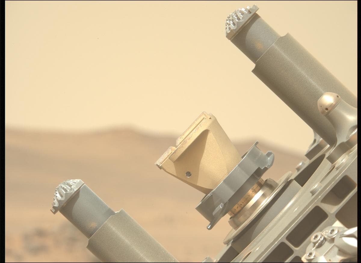 Foto de Marte da câmera MCZ_LEFT