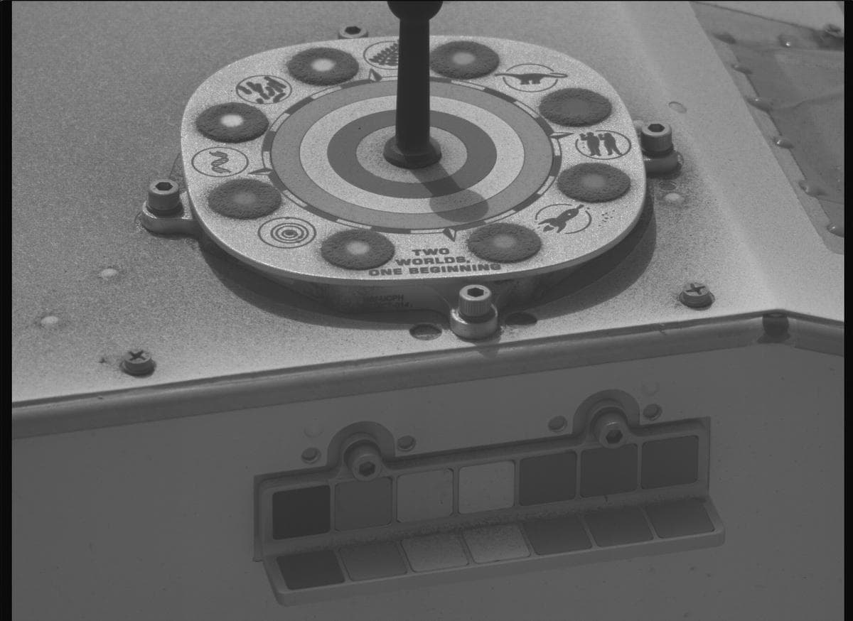 Foto de Marte da câmera MCZ_LEFT