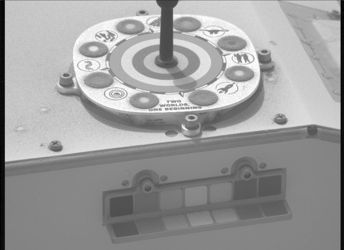 Foto de Marte da câmera MCZ_LEFT