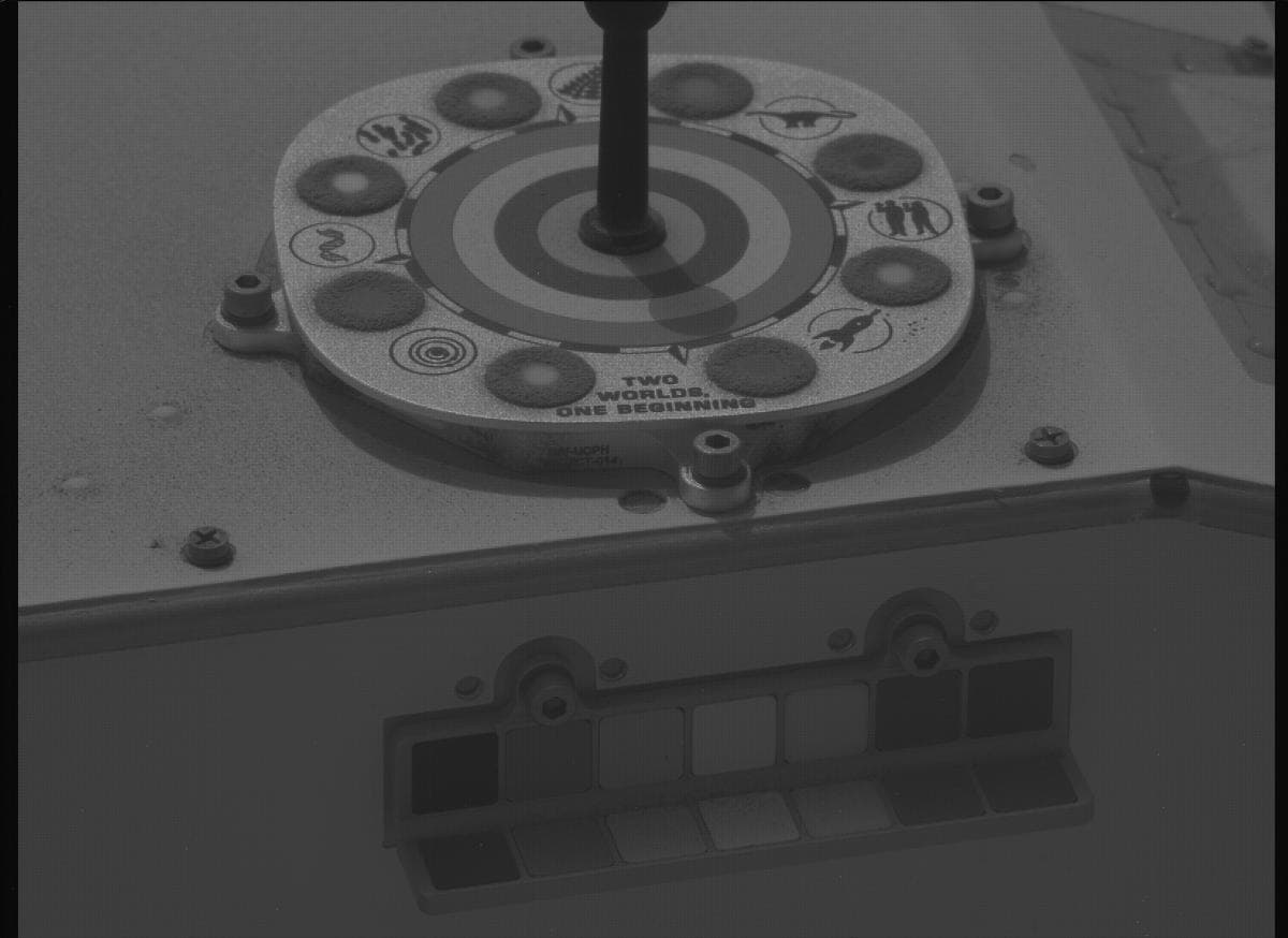 Foto de Marte da câmera MCZ_LEFT