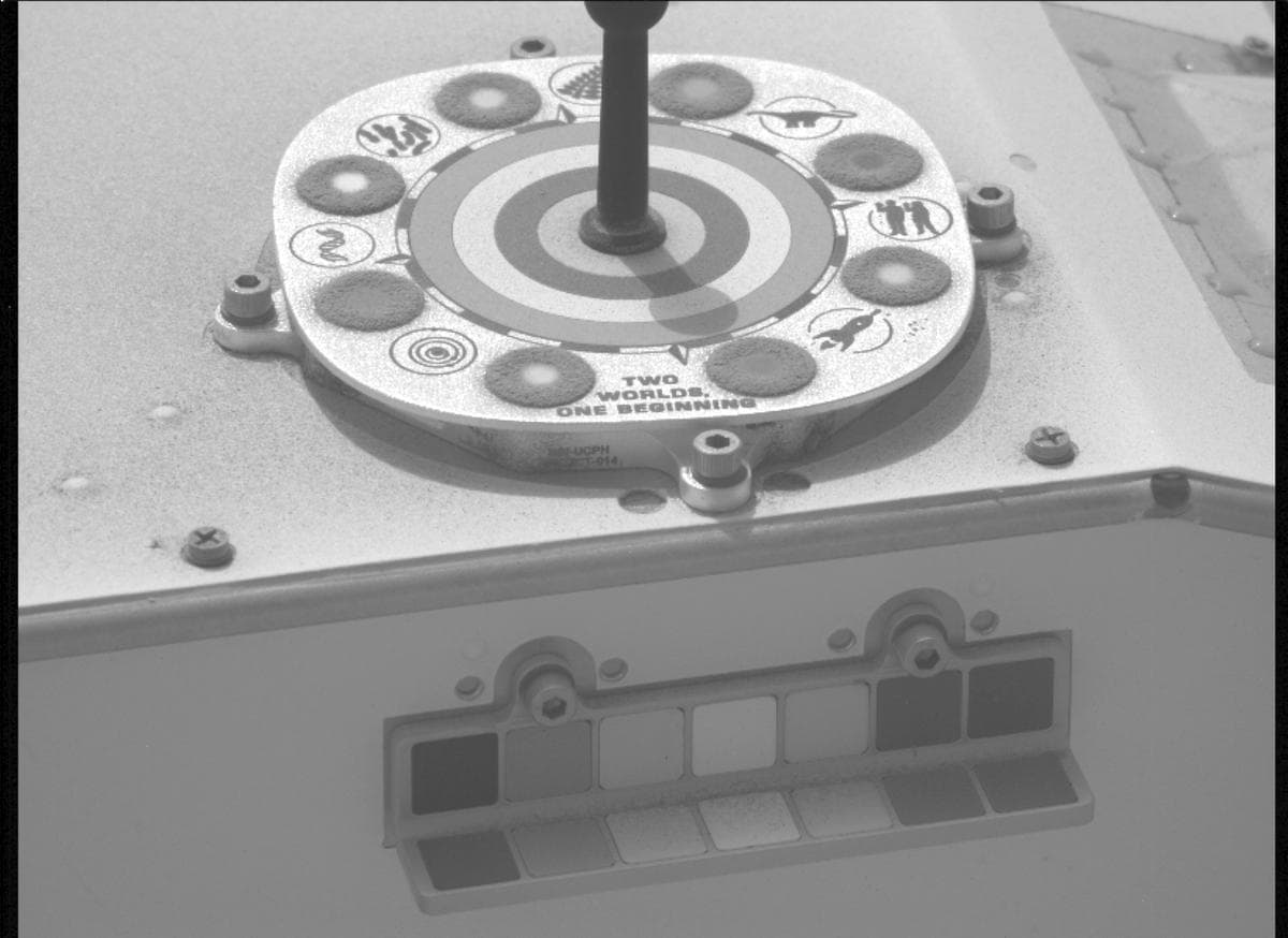 Foto de Marte da câmera MCZ_LEFT