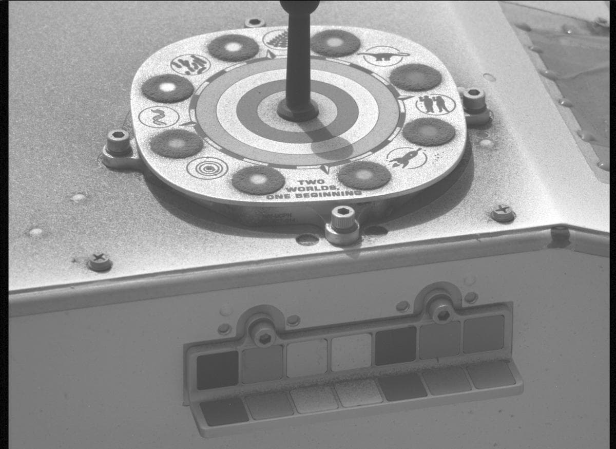 Foto de Marte da câmera MCZ_LEFT