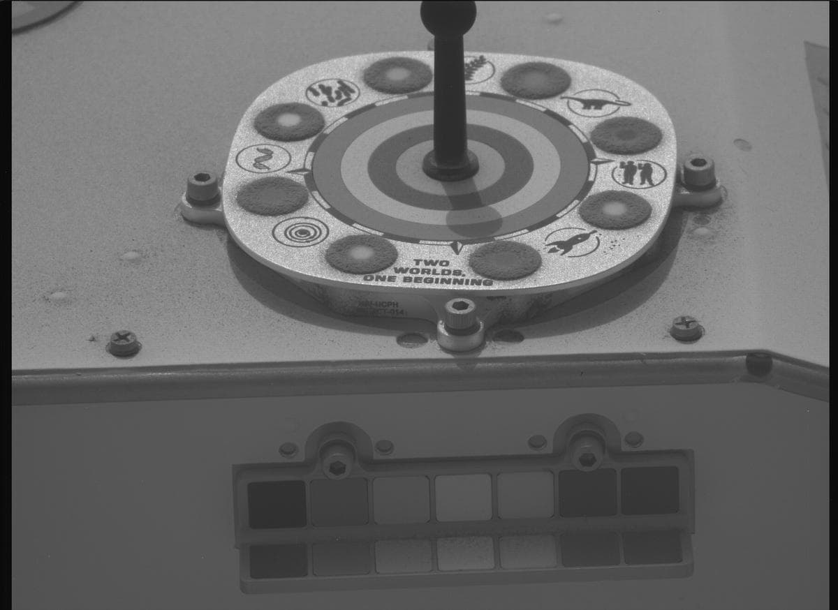 Foto de Marte da câmera MCZ_RIGHT