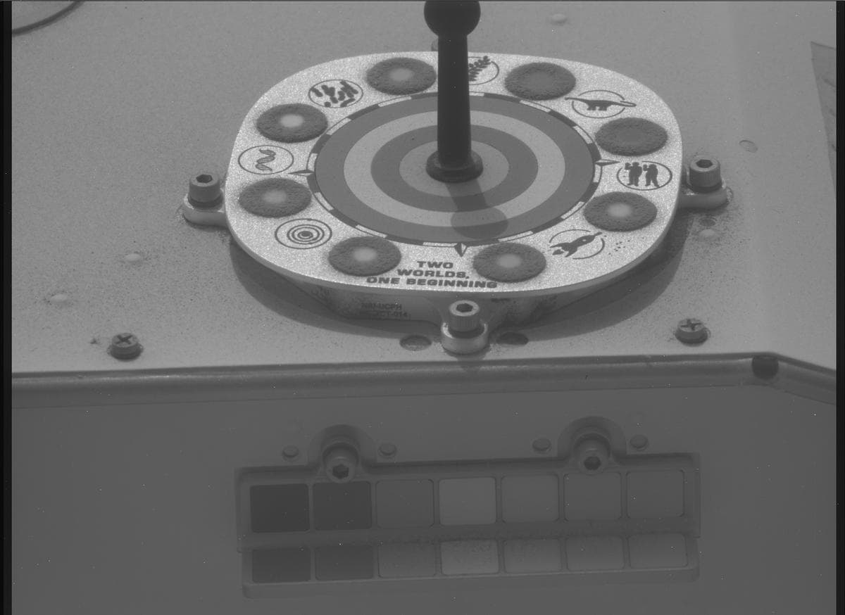 Foto de Marte da câmera MCZ_RIGHT