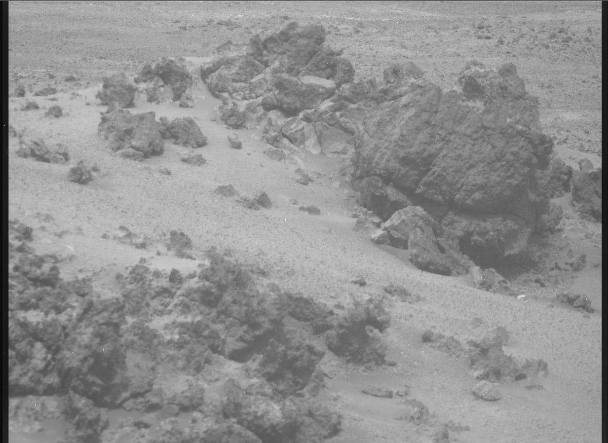 Foto do rover em Marte de 2026-03-13