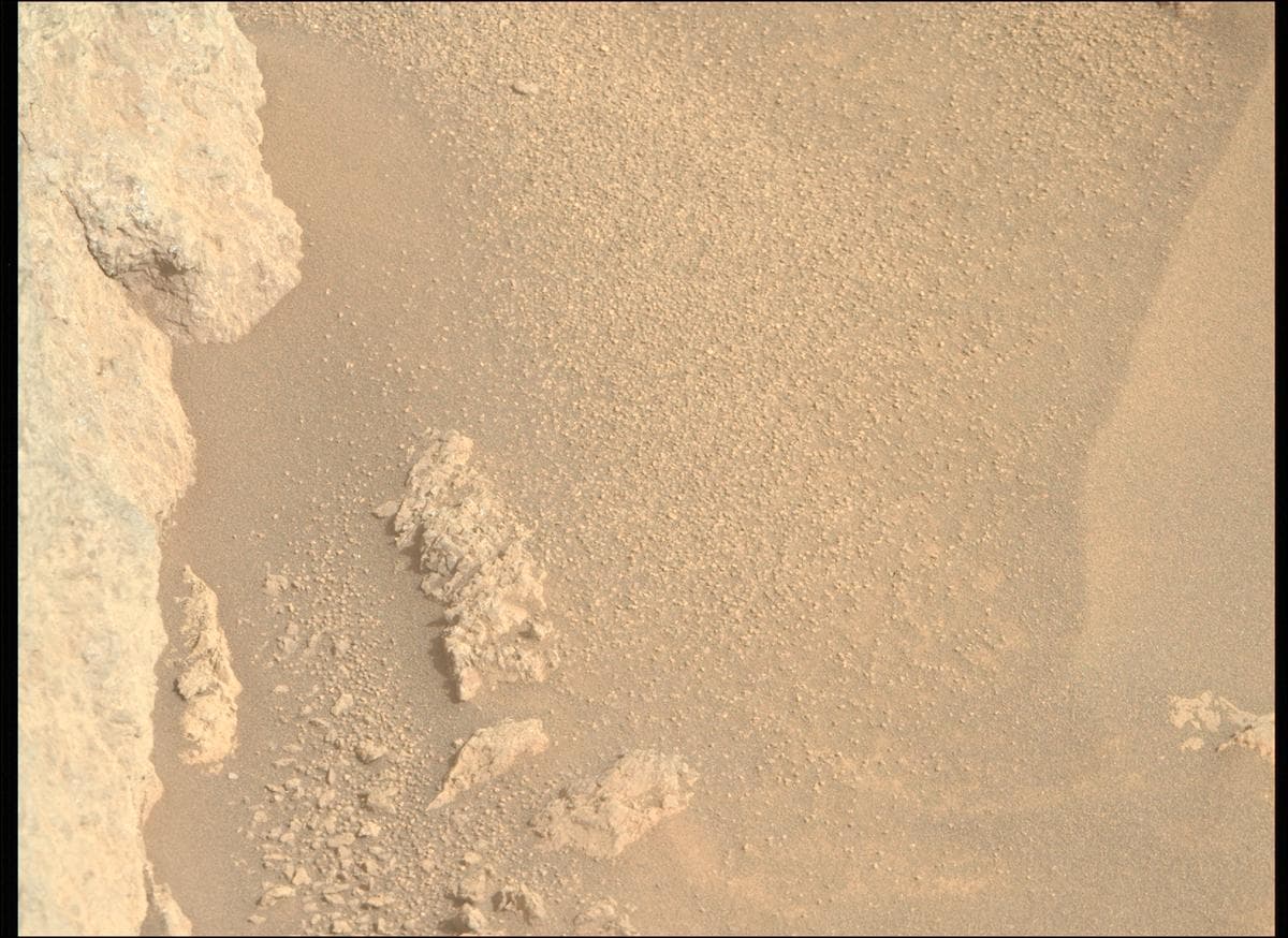 Foto de Marte da câmera MCZ_RIGHT