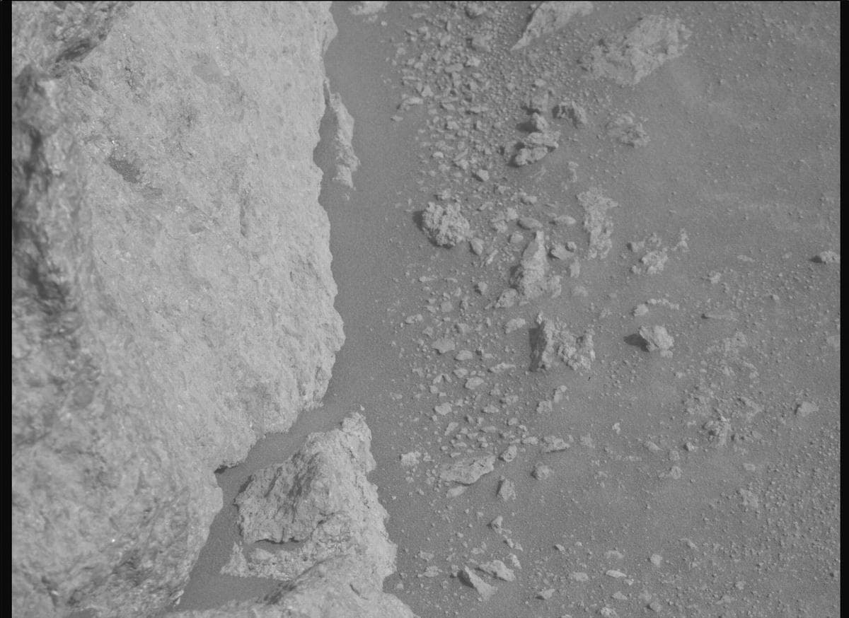 Foto de Marte da câmera MCZ_RIGHT