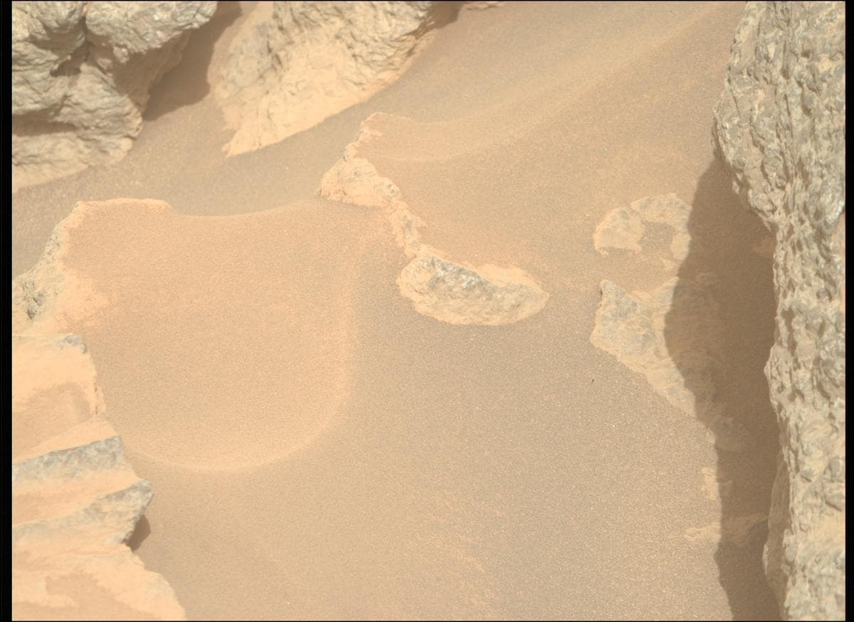 Foto de Marte da câmera MCZ_RIGHT