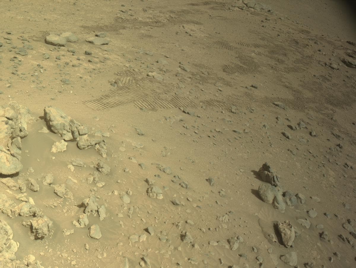 Foto de Marte da câmera NAVCAM_RIGHT