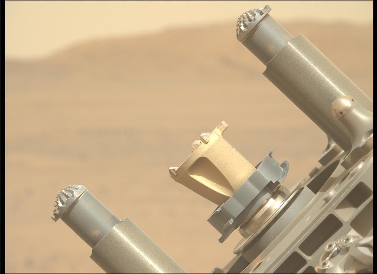 Foto de Marte da câmera MCZ_LEFT