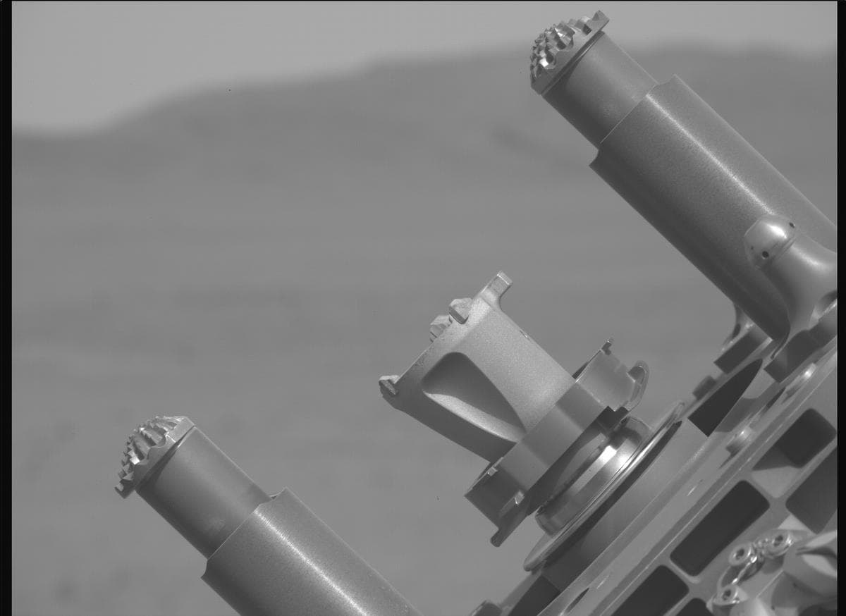 Foto de Marte da câmera MCZ_LEFT