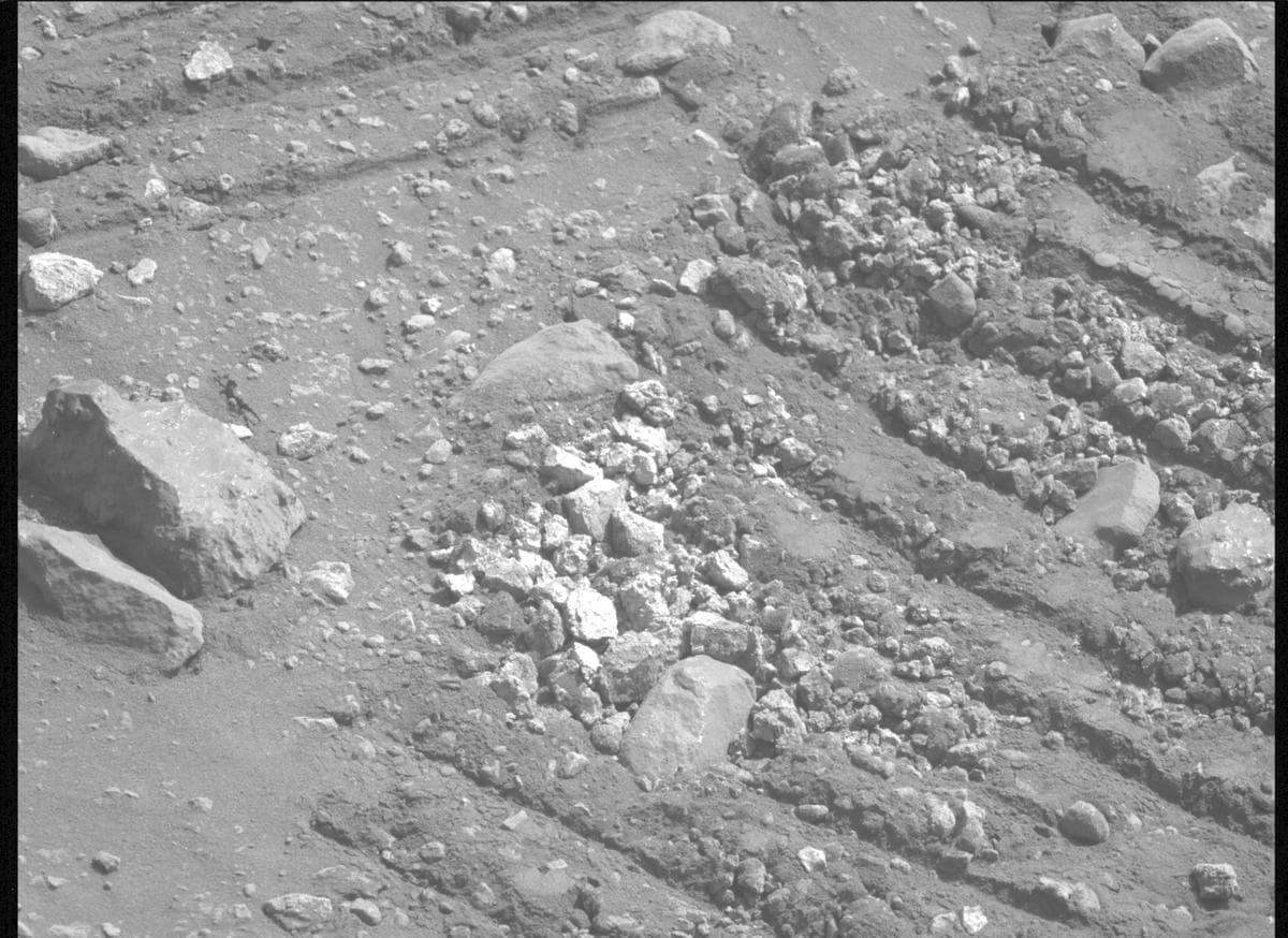 Foto de Marte da câmera MCZ_LEFT