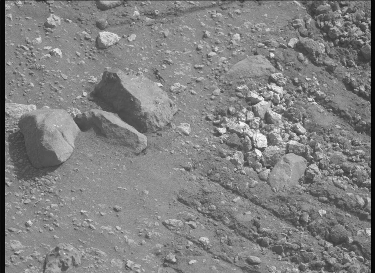 Foto de Marte da câmera MCZ_LEFT