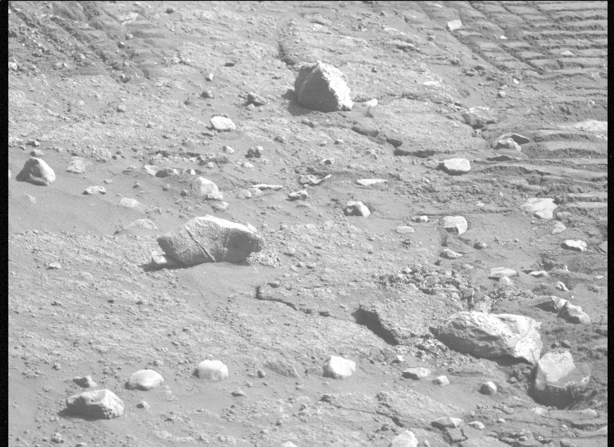 Foto de Marte da câmera MCZ_LEFT