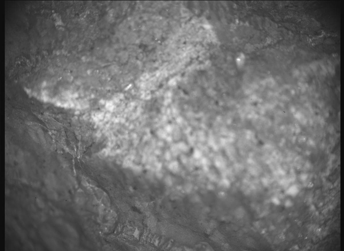 Foto de Marte da câmera SHERLOC_ACI