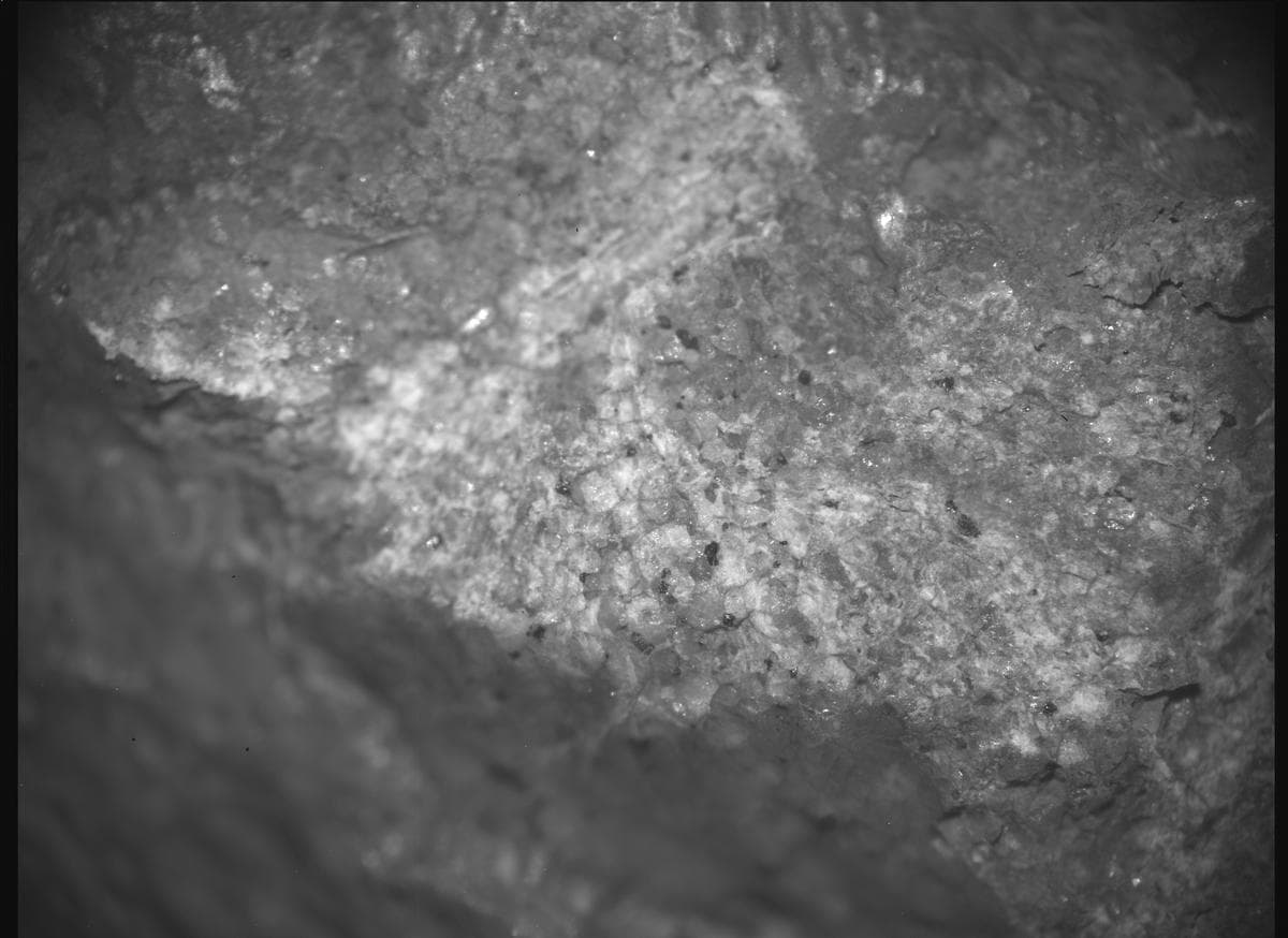 Foto de Marte da câmera SHERLOC_ACI