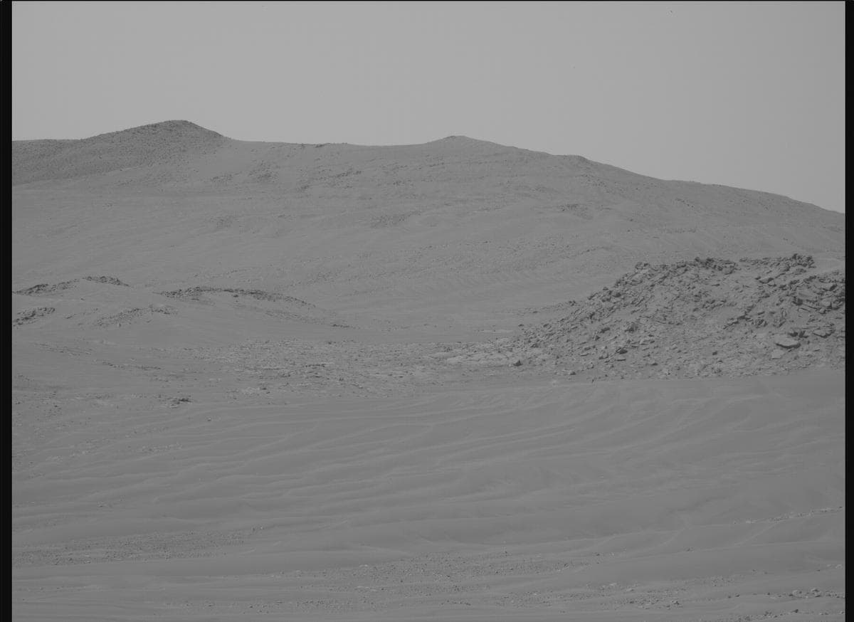 Foto do rover em Marte de 2026-04-06