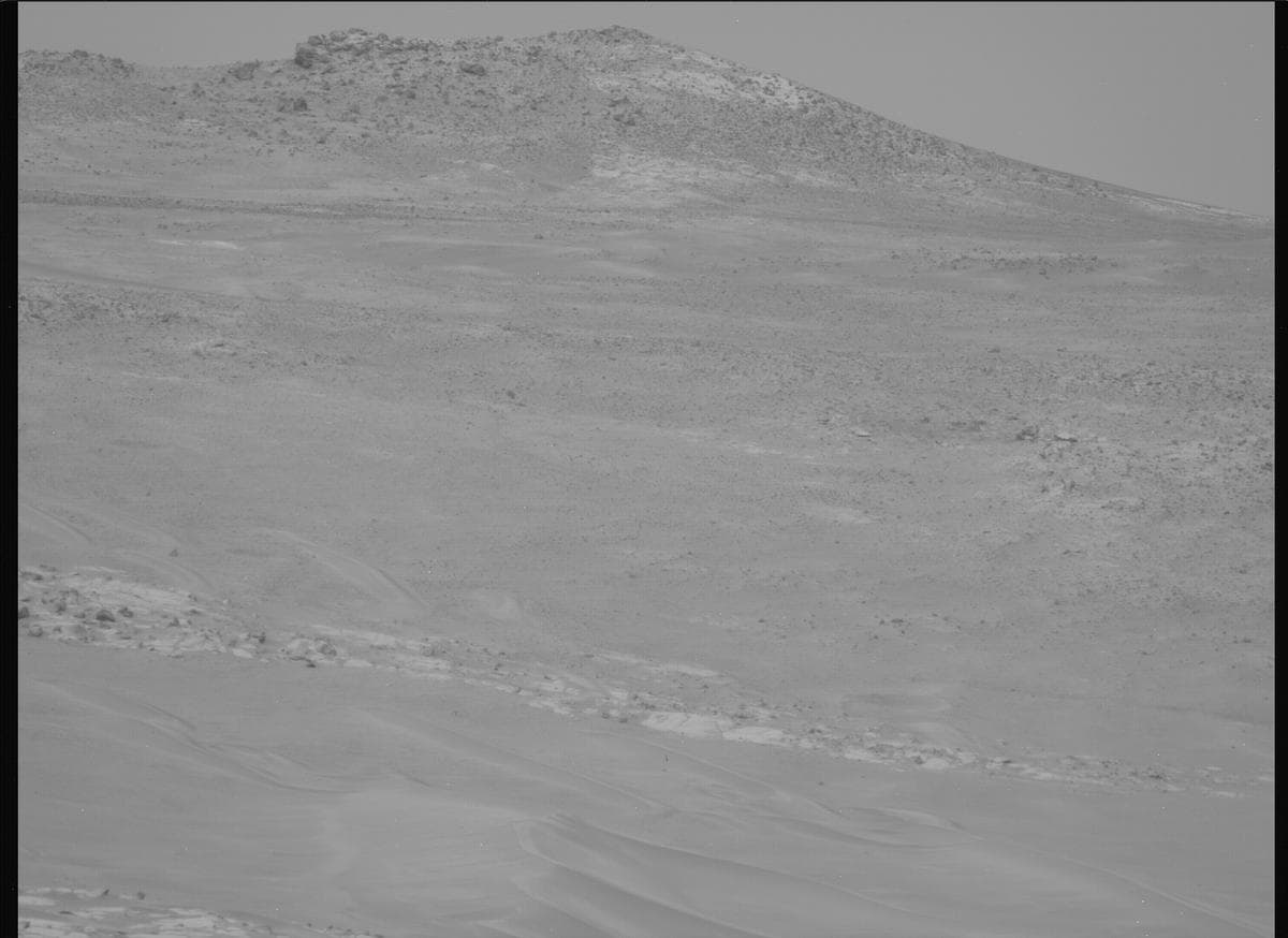 Foto de Marte da câmera MCZ_LEFT