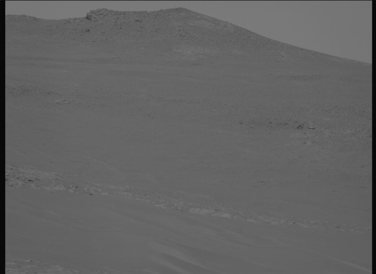 Foto de Marte da câmera MCZ_LEFT