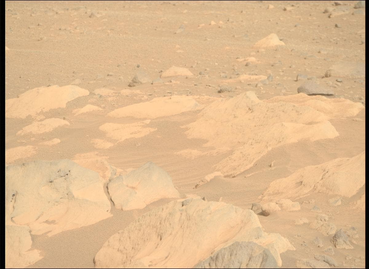 Foto de Marte da câmera MCZ_RIGHT