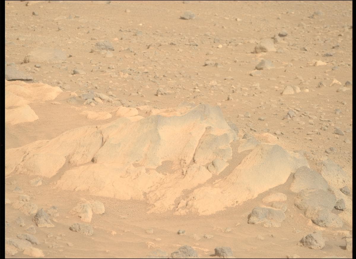 Foto de Marte da câmera MCZ_RIGHT