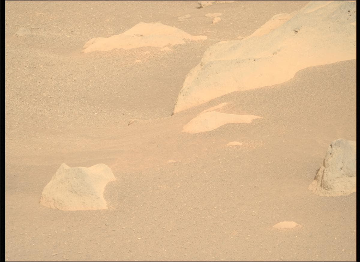 Foto de Marte da câmera MCZ_RIGHT