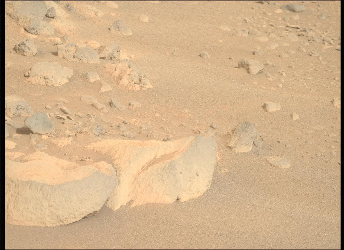 Foto de Marte da câmera MCZ_RIGHT