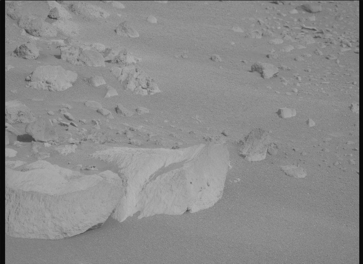 Foto de Marte da câmera MCZ_RIGHT