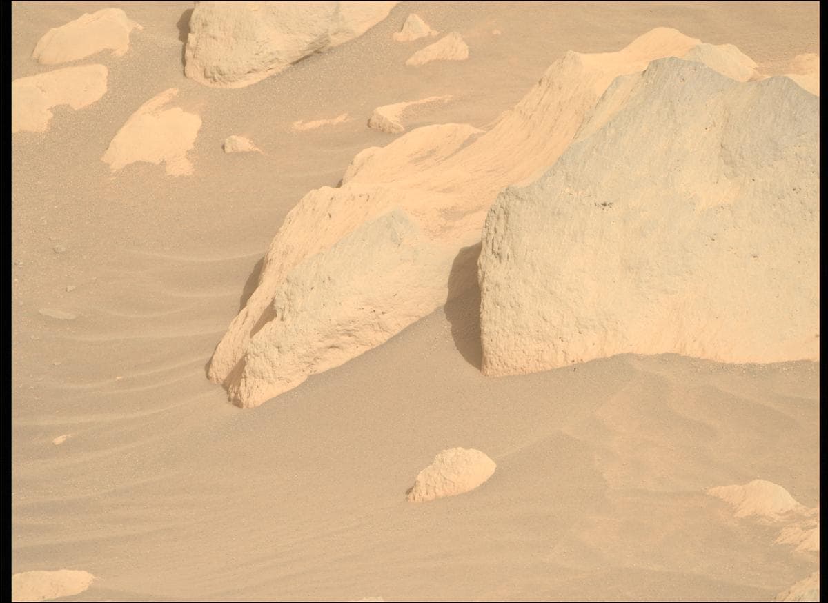 Foto de Marte da câmera MCZ_RIGHT