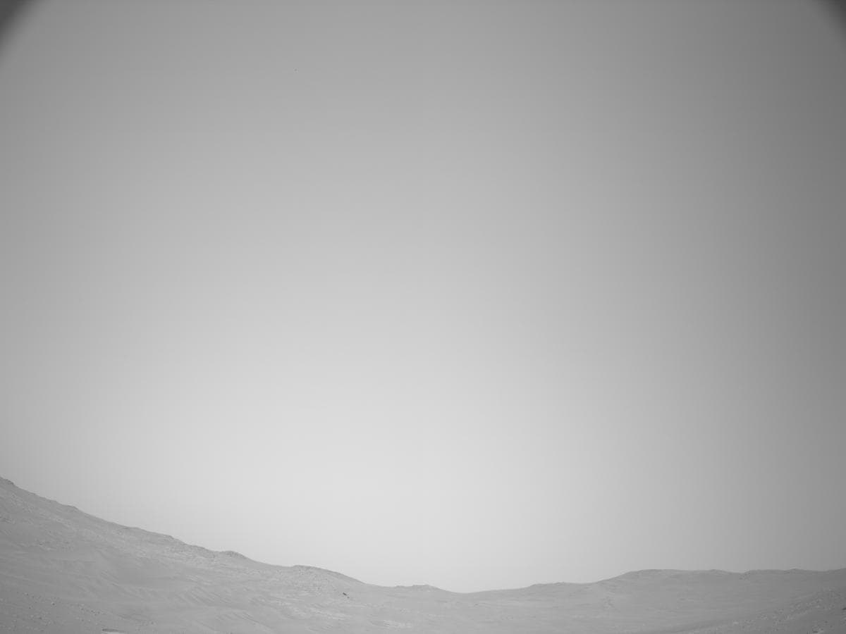 Foto do rover em Marte de 2026-04-17