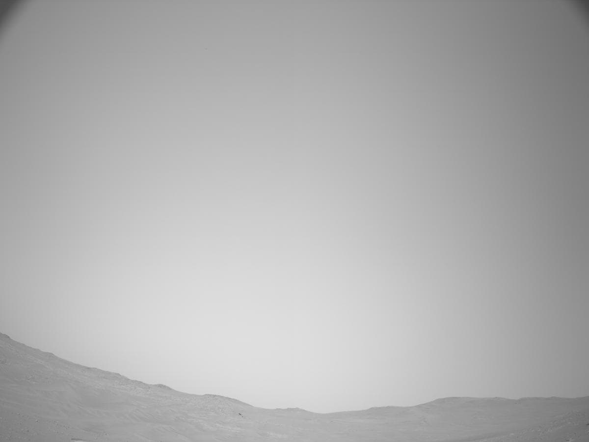 Foto do rover em Marte de 2026-04-17