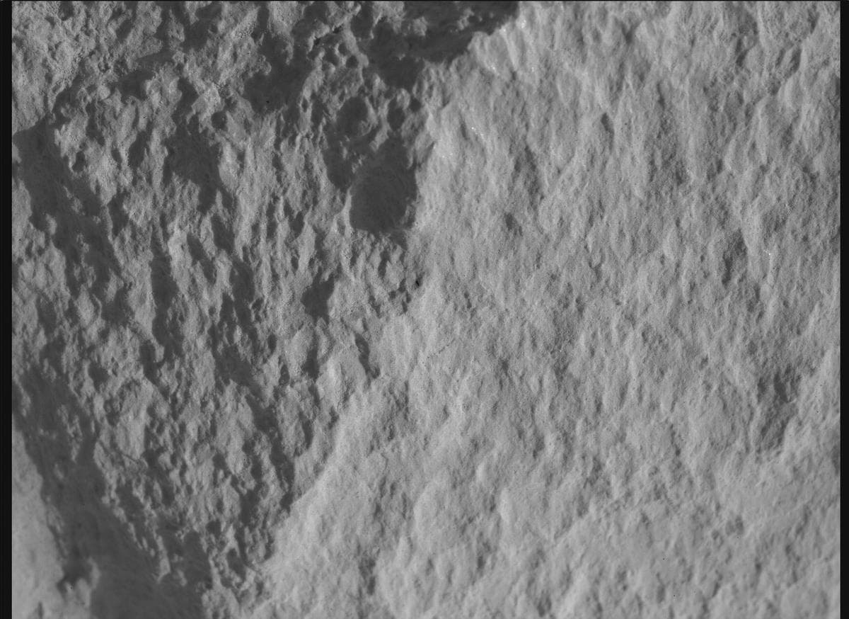 Foto de Marte da câmera SHERLOC_WATSON