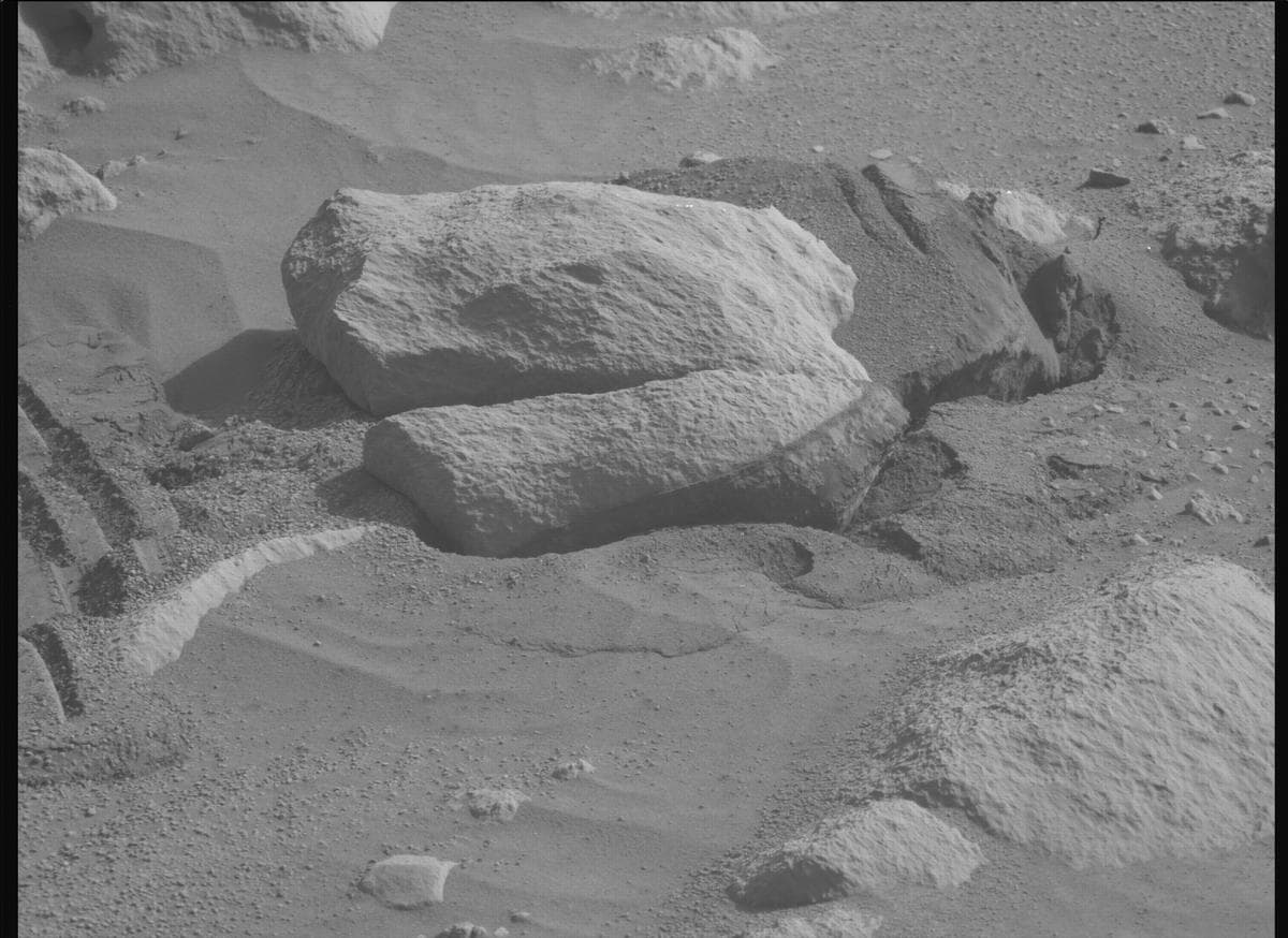 Foto de Marte da câmera MCZ_LEFT