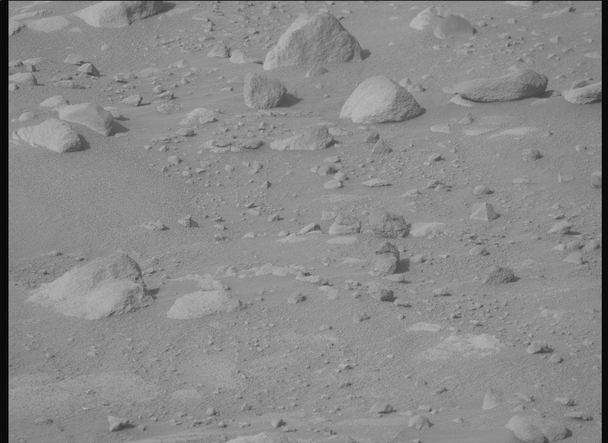 Foto de Marte da câmera MCZ_RIGHT