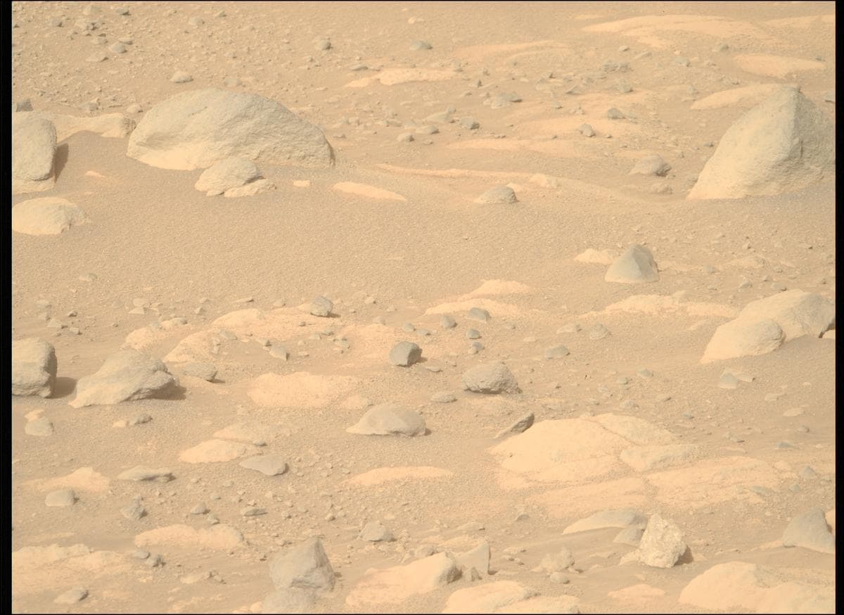 Foto do rover em Marte de 2026-04-21