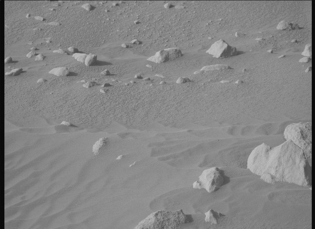 Foto de Marte da câmera MCZ_RIGHT