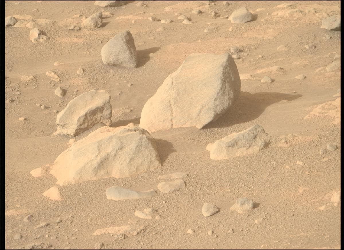 Foto de Marte da câmera MCZ_RIGHT