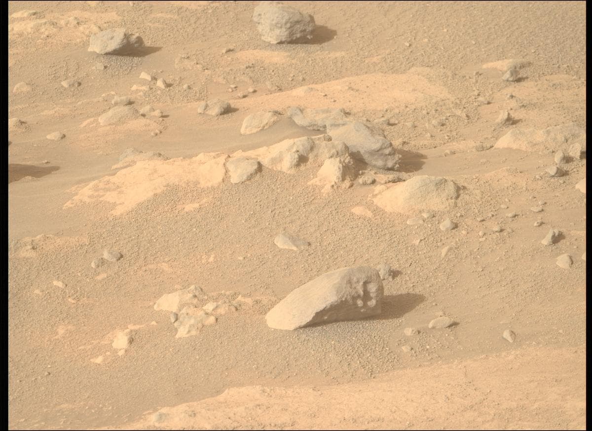 Foto de Marte da câmera MCZ_RIGHT