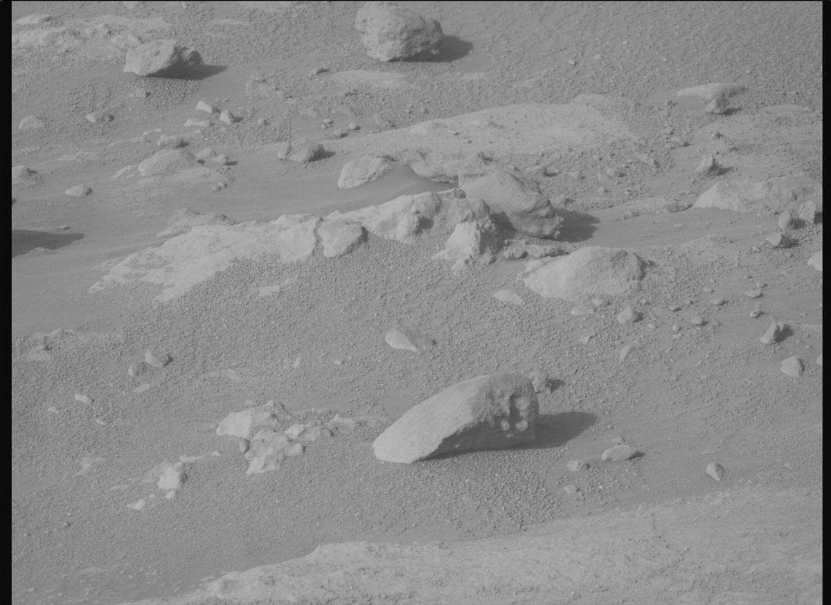 Foto de Marte da câmera MCZ_RIGHT