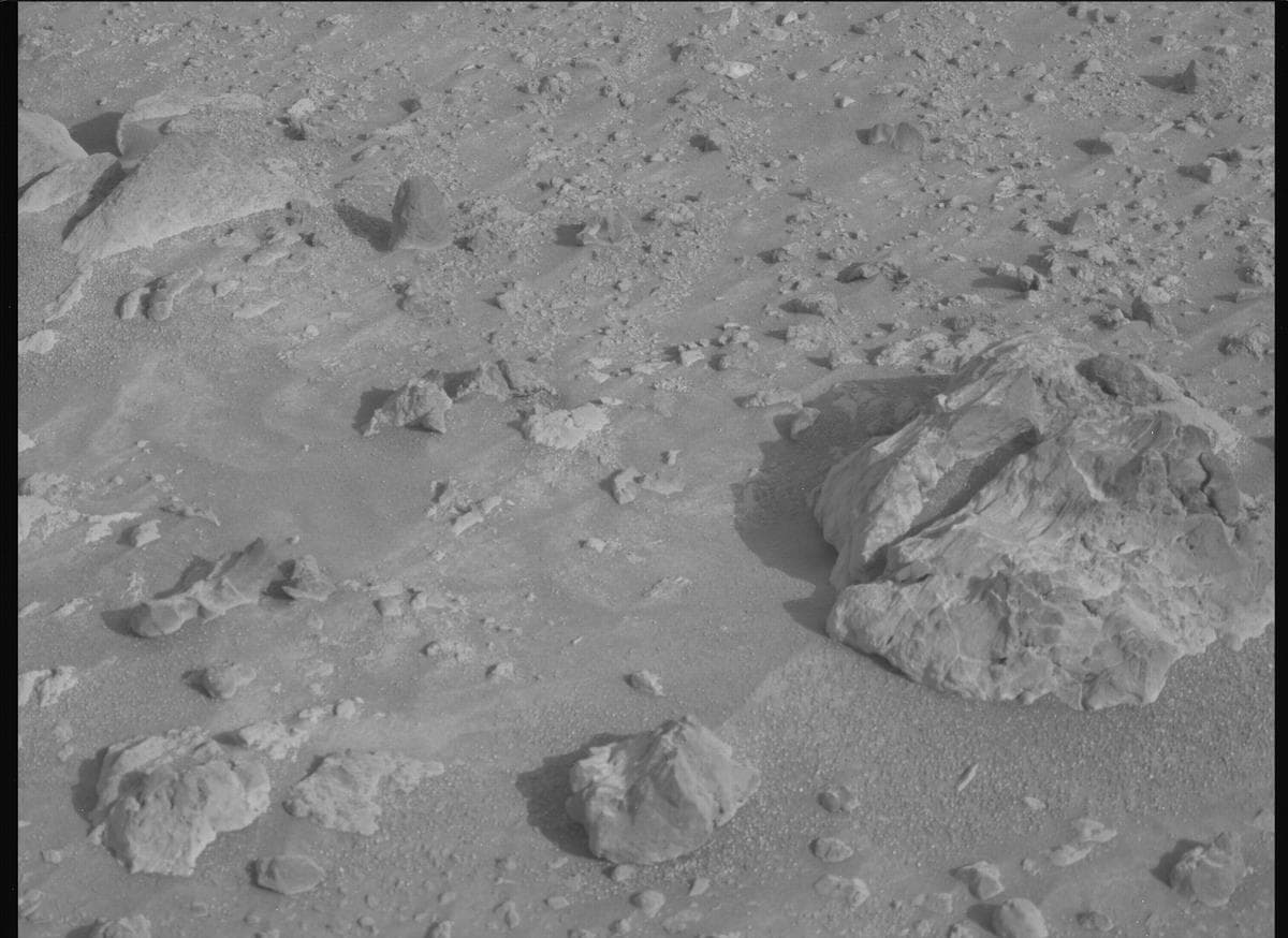 Foto de Marte da câmera MCZ_LEFT